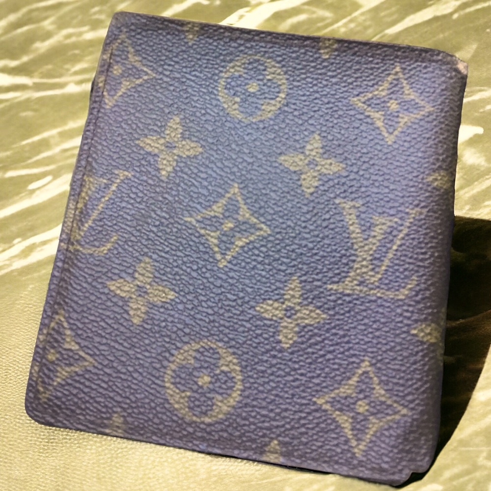 LOUIS VUITTON Simple Monogram Bifold Wallet with lotsa card slots